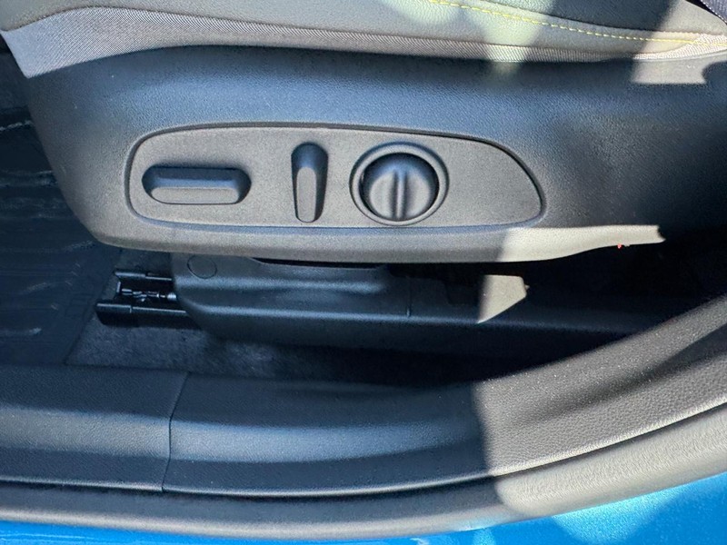 Chevrolet Trax Vehicle Full-screen Gallery Image 11