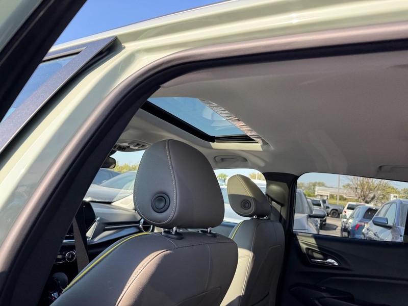 Chevrolet Trax Vehicle Full-screen Gallery Image 6