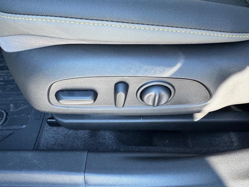 Chevrolet Trax Vehicle Full-screen Gallery Image 11