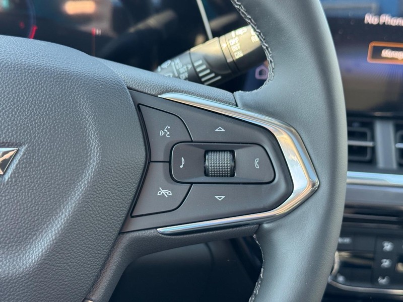 Chevrolet Trax Vehicle Full-screen Gallery Image 15