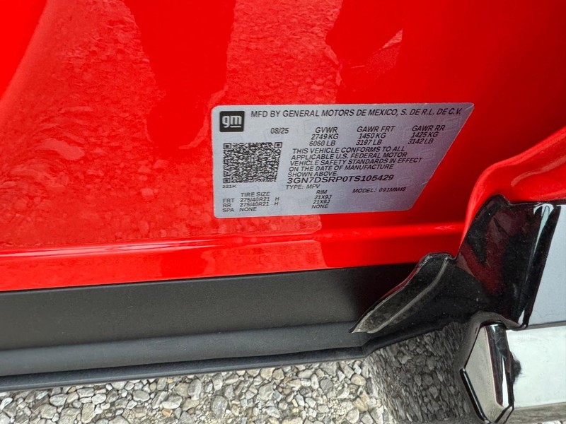 Chevrolet Equinox EV Vehicle Full-screen Gallery Image 18