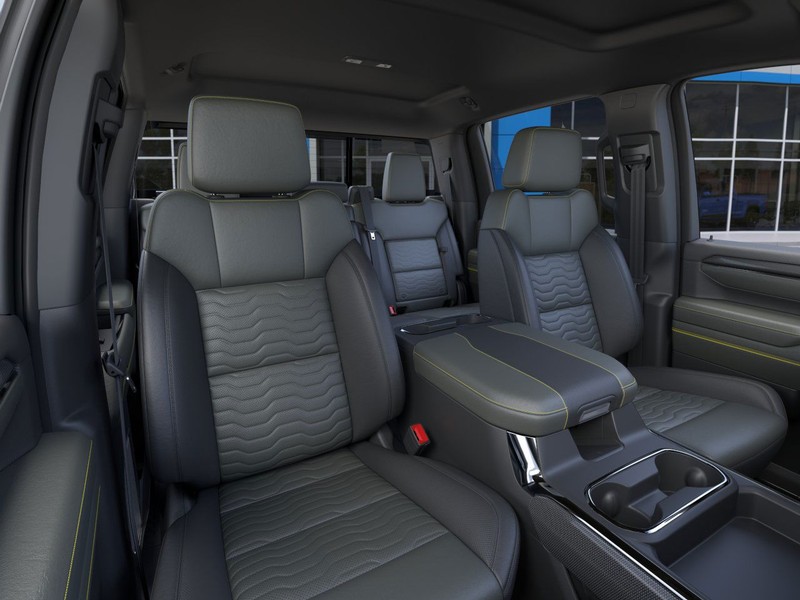 Chevrolet Silverado 2500HD Vehicle Full-screen Gallery Image 16