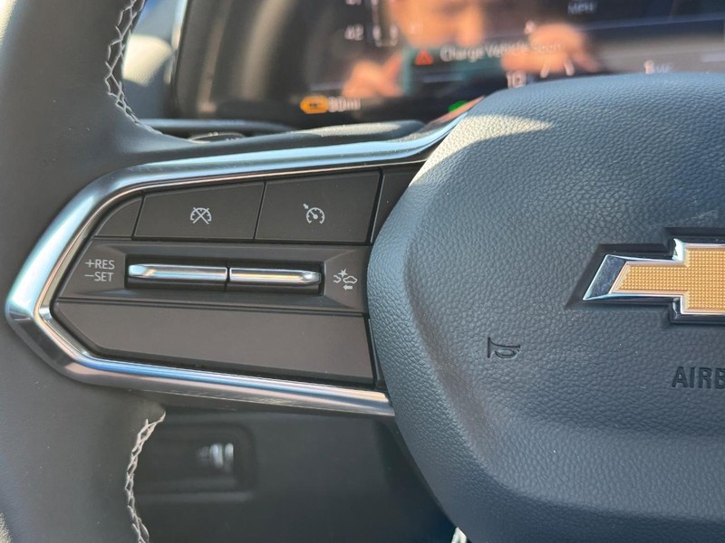 Chevrolet Equinox EV Vehicle Full-screen Gallery Image 13