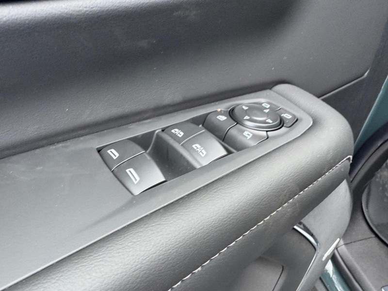 Chevrolet Tahoe Vehicle Full-screen Gallery Image 13