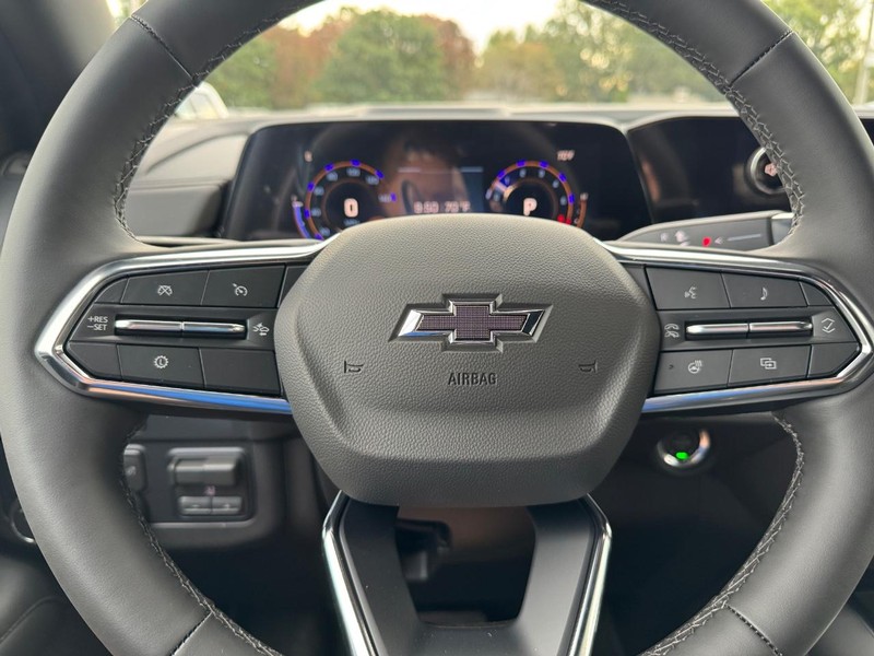 Chevrolet Tahoe Vehicle Full-screen Gallery Image 15