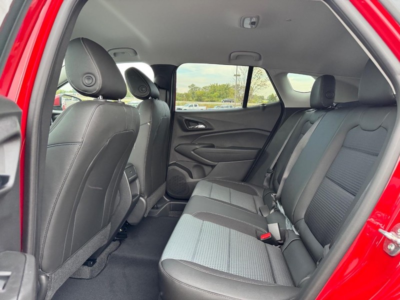 Chevrolet Trax Vehicle Full-screen Gallery Image 5