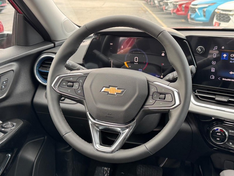 Chevrolet Trax Vehicle Full-screen Gallery Image 7