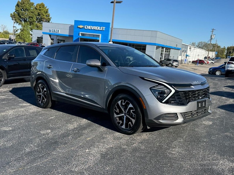 Kia Sportage Vehicle Full-screen Gallery Image 7