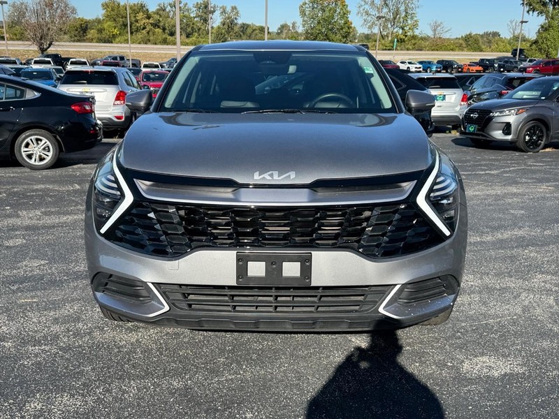 Kia Sportage Vehicle Full-screen Gallery Image 8