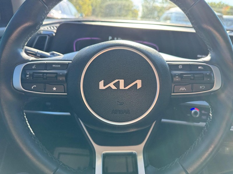 Kia Sportage Vehicle Full-screen Gallery Image 17