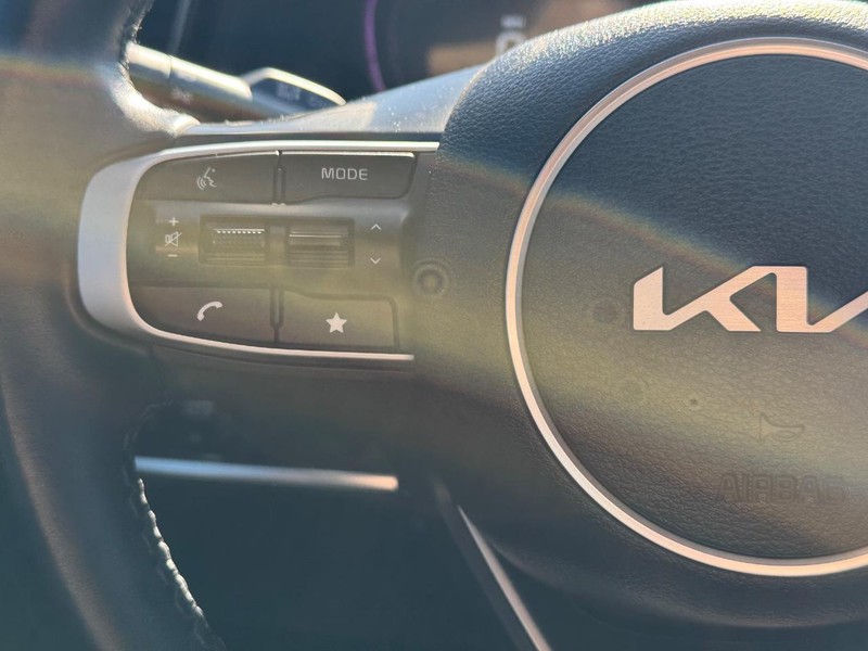 Kia Sportage Vehicle Full-screen Gallery Image 18