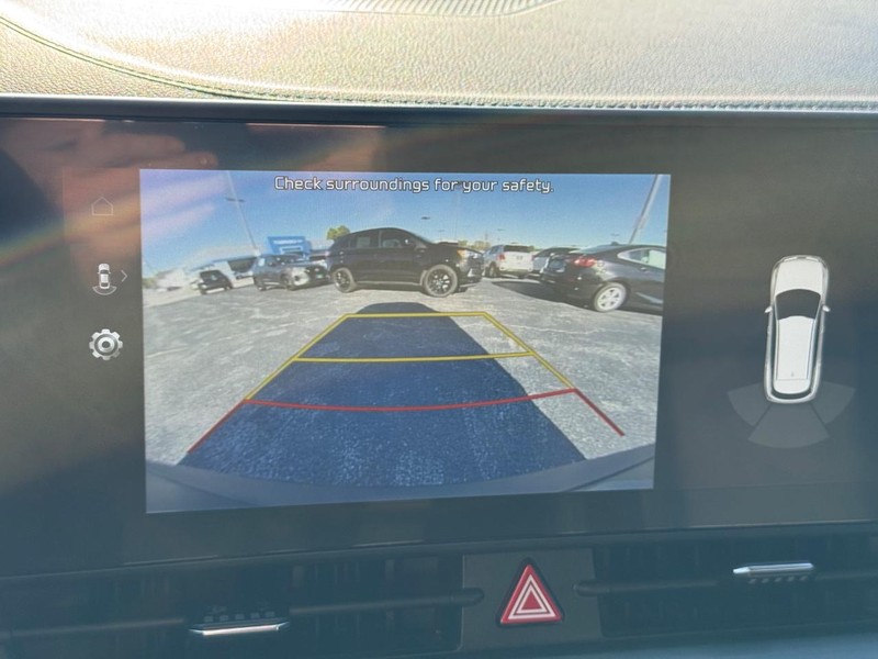 Kia Sportage Vehicle Full-screen Gallery Image 20