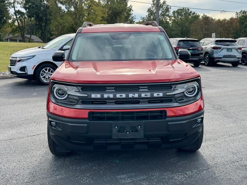 Ford Bronco Sport Vehicle Full-screen Gallery Image 8
