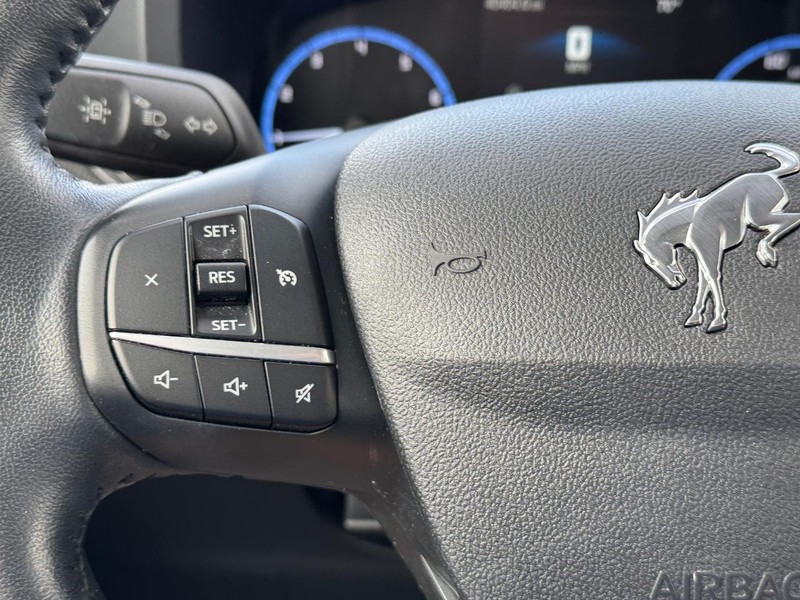 Ford Bronco Sport Vehicle Full-screen Gallery Image 18