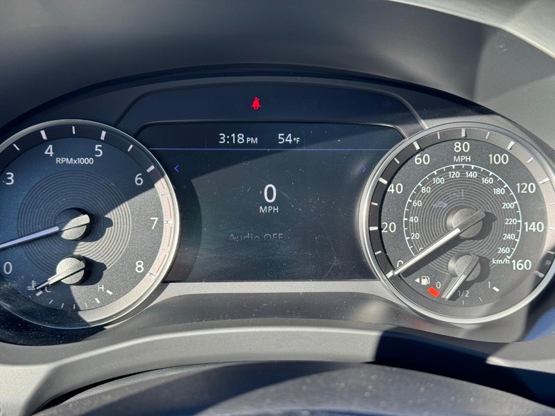 INFINITI QX50 Vehicle Full-screen Gallery Image 23