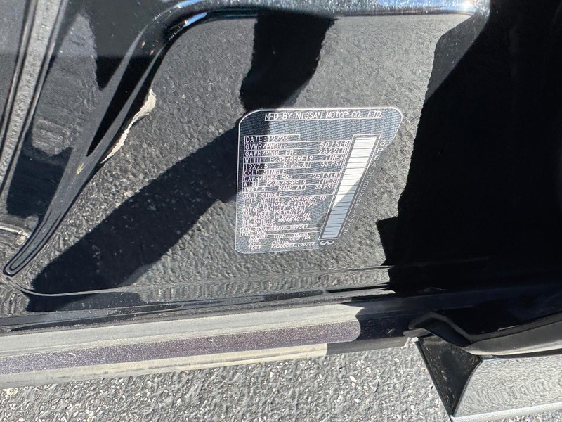 INFINITI QX50 Vehicle Full-screen Gallery Image 24