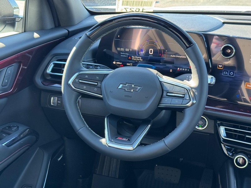 Chevrolet Traverse Vehicle Full-screen Gallery Image 10