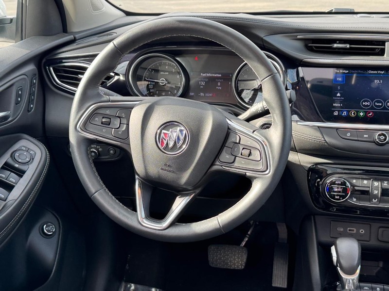 Buick Encore GX Vehicle Full-screen Gallery Image 13