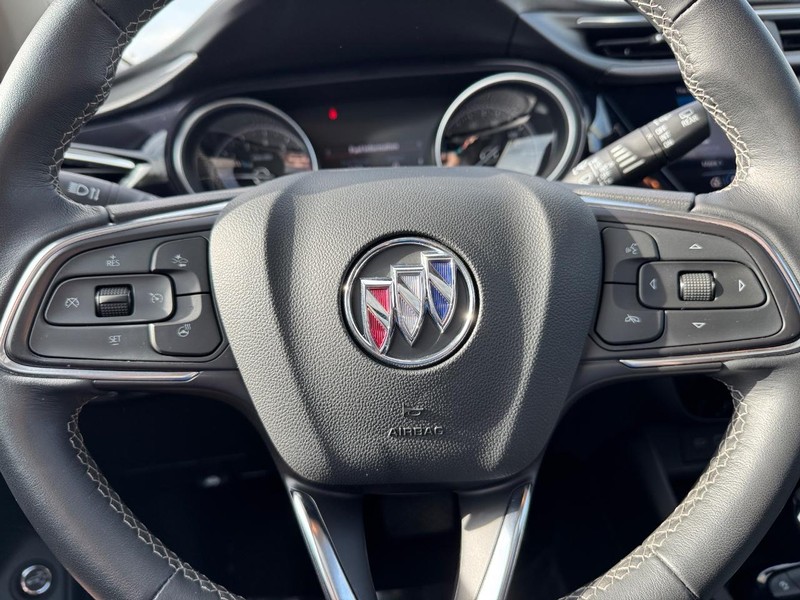 Buick Encore GX Vehicle Full-screen Gallery Image 19