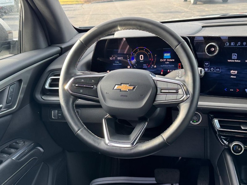 Chevrolet Traverse Vehicle Full-screen Gallery Image 14