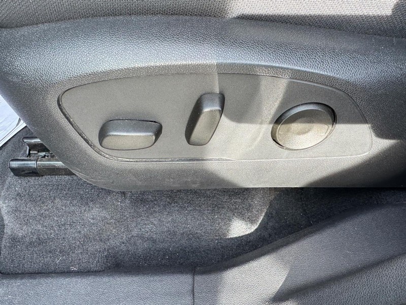 Chevrolet Traverse Vehicle Full-screen Gallery Image 17