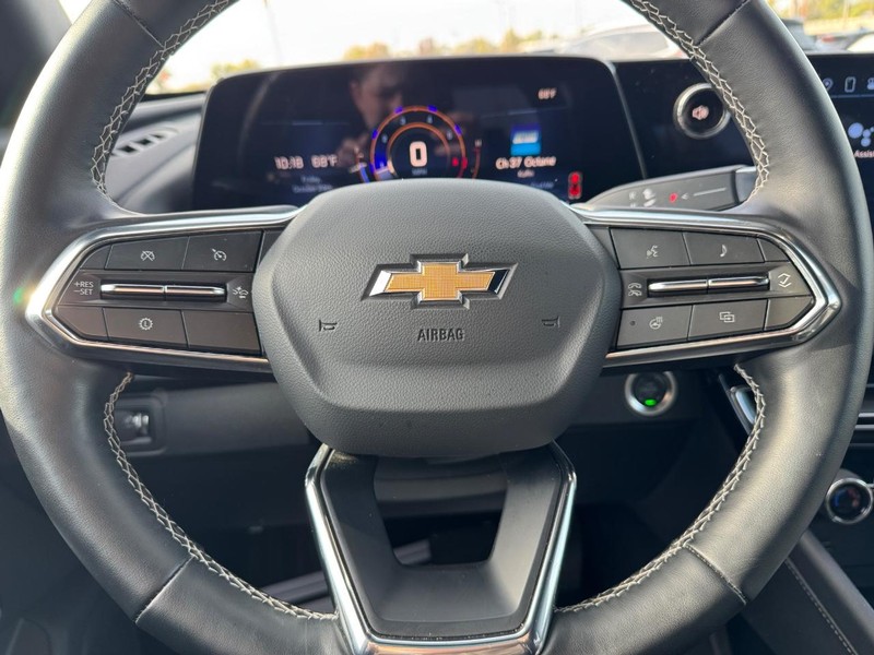 Chevrolet Traverse Vehicle Full-screen Gallery Image 18