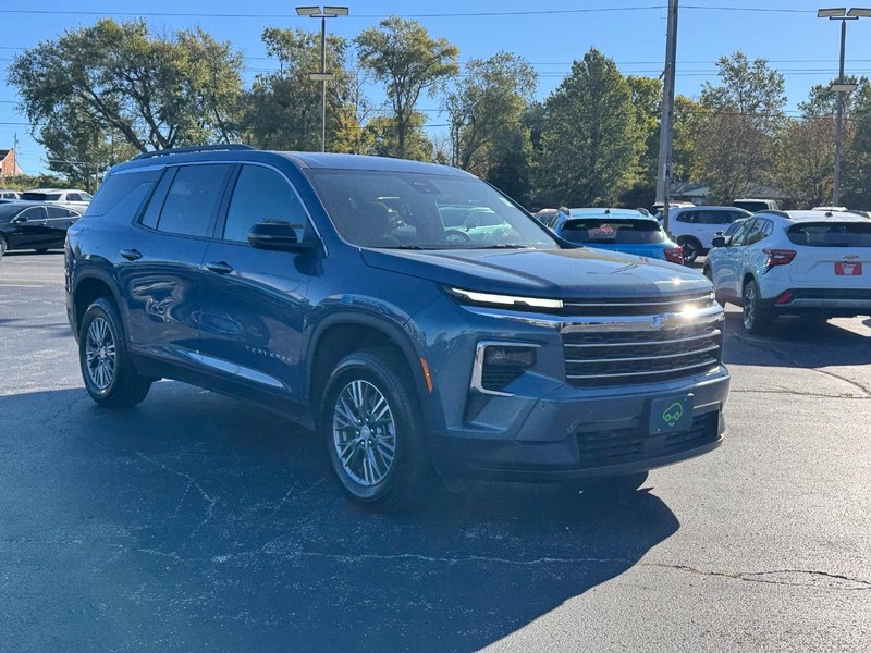 Chevrolet Traverse Vehicle Full-screen Gallery Image 7