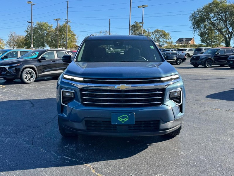 Chevrolet Traverse Vehicle Full-screen Gallery Image 8