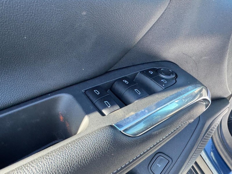 Chevrolet Traverse Vehicle Full-screen Gallery Image 18