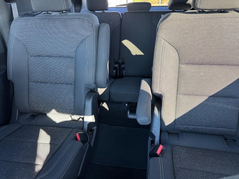 Chevrolet Traverse Vehicle Full-screen Gallery Image 10