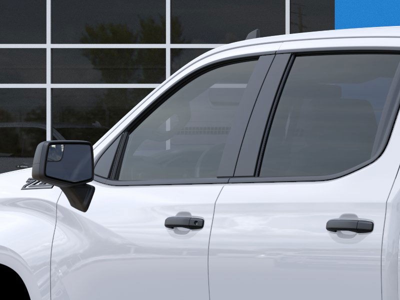 Chevrolet Silverado 1500 Vehicle Full-screen Gallery Image 12