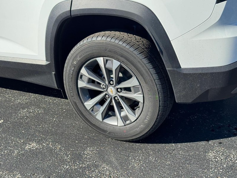 Chevrolet Equinox Vehicle Full-screen Gallery Image 4