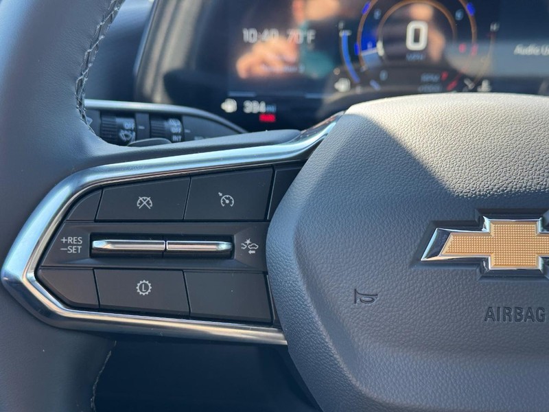 Chevrolet Equinox Vehicle Full-screen Gallery Image 13