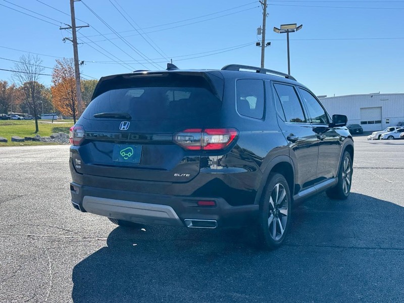 Honda Pilot Vehicle Full-screen Gallery Image 5