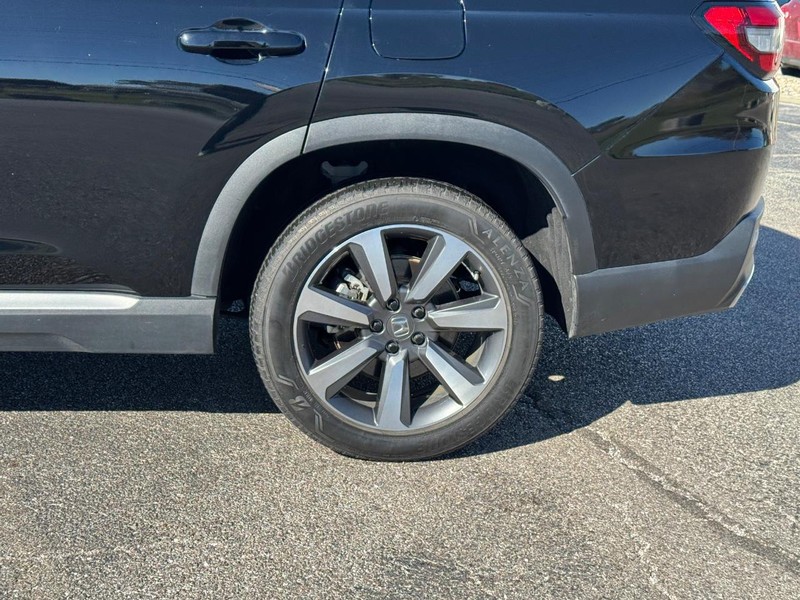 Honda Pilot Vehicle Full-screen Gallery Image 9