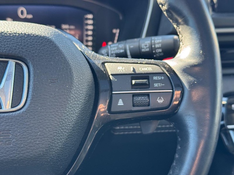 Honda Pilot Vehicle Full-screen Gallery Image 23