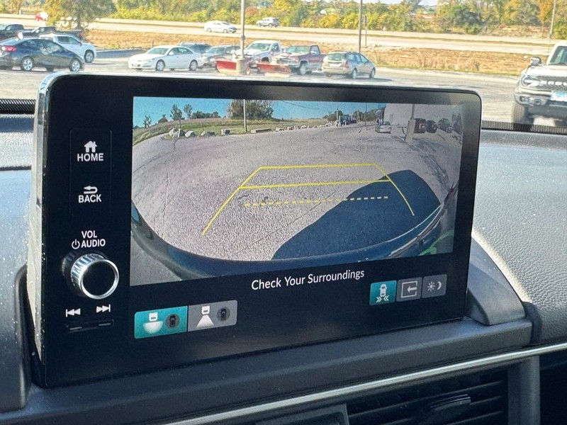 Honda Pilot Vehicle Full-screen Gallery Image 26