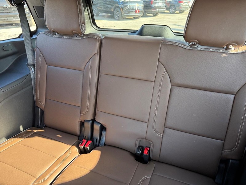 Chevrolet Tahoe Vehicle Full-screen Gallery Image 13