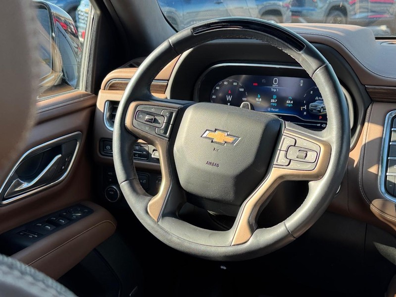 Chevrolet Tahoe Vehicle Full-screen Gallery Image 16