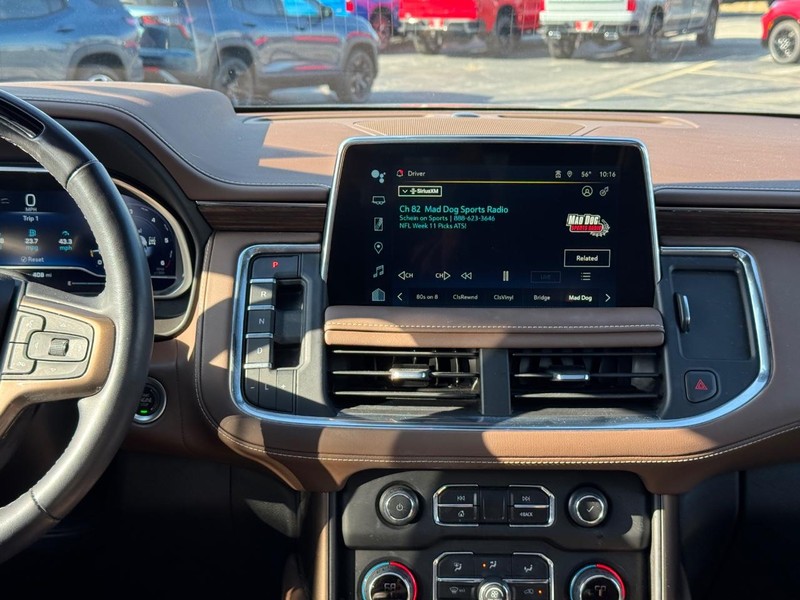 Chevrolet Tahoe Vehicle Full-screen Gallery Image 17