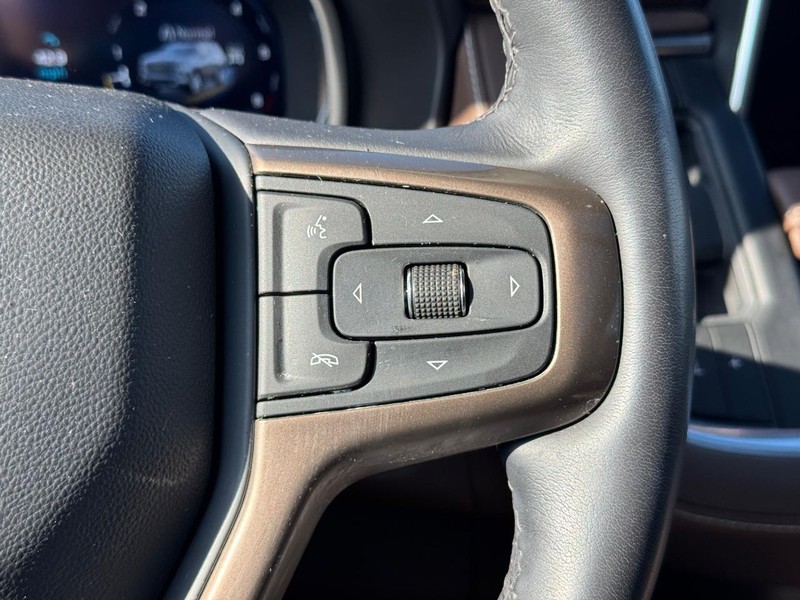 Chevrolet Tahoe Vehicle Full-screen Gallery Image 23