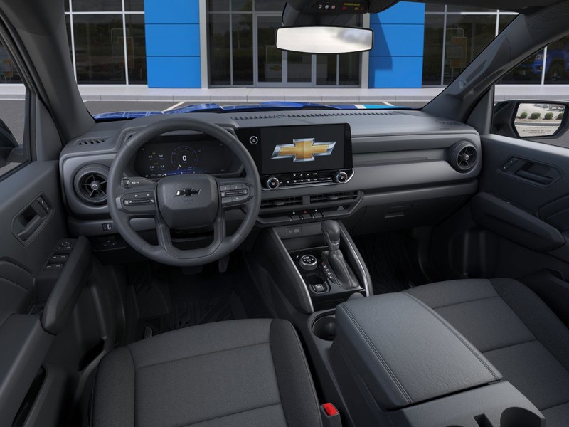 Chevrolet Colorado Vehicle Full-screen Gallery Image 15