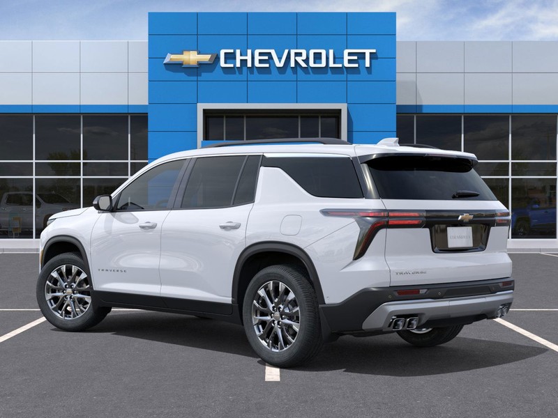 Chevrolet Traverse Vehicle Full-screen Gallery Image 3