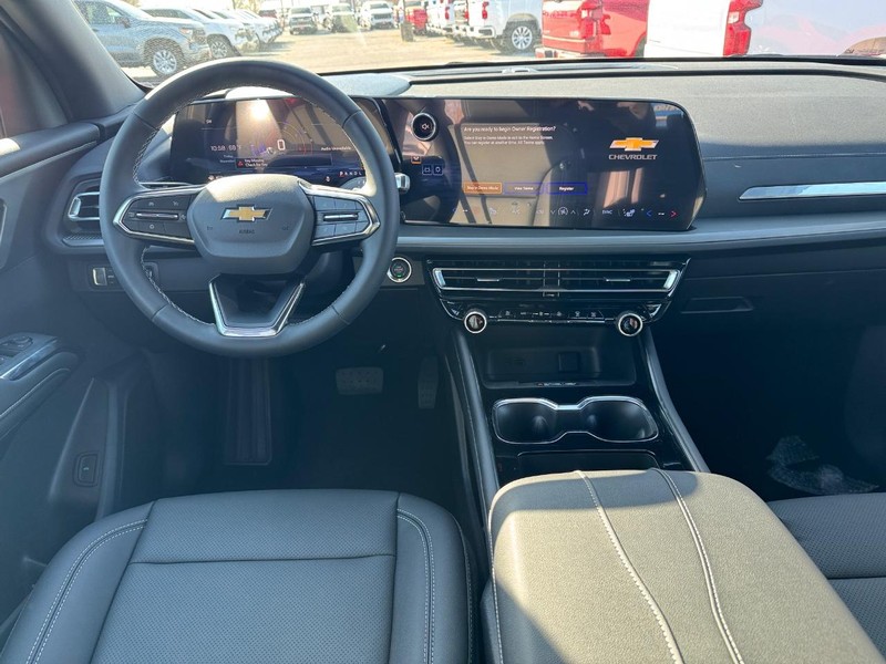 Chevrolet Traverse Vehicle Full-screen Gallery Image 8