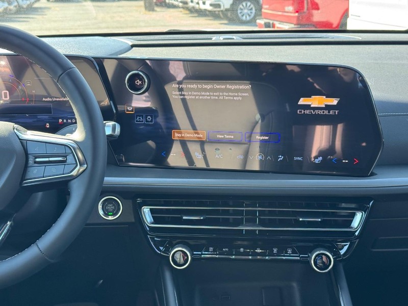 Chevrolet Traverse Vehicle Full-screen Gallery Image 10