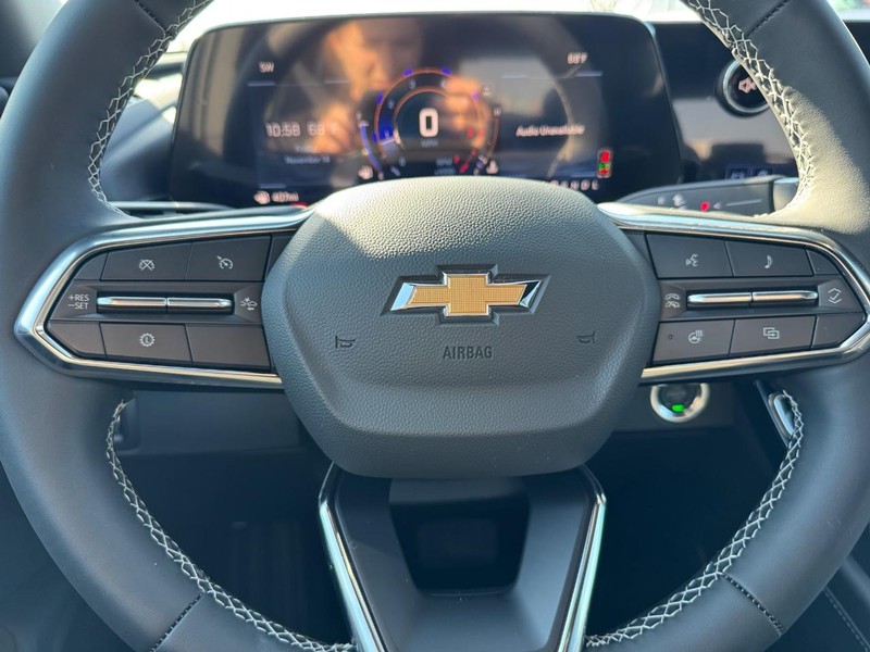 Chevrolet Traverse Vehicle Full-screen Gallery Image 14