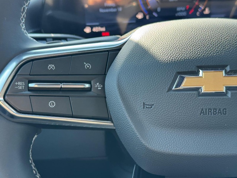 Chevrolet Traverse Vehicle Full-screen Gallery Image 15