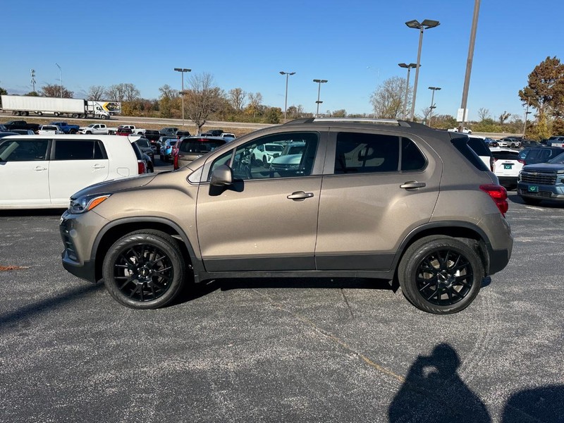 Chevrolet Trax Vehicle Full-screen Gallery Image 2