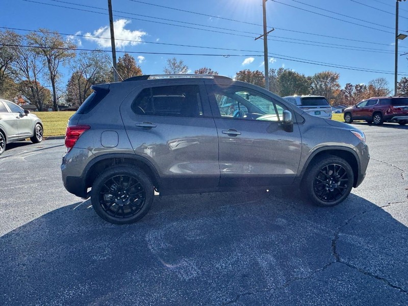 Chevrolet Trax Vehicle Full-screen Gallery Image 6