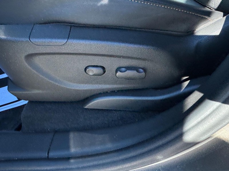 Chevrolet Trax Vehicle Full-screen Gallery Image 15